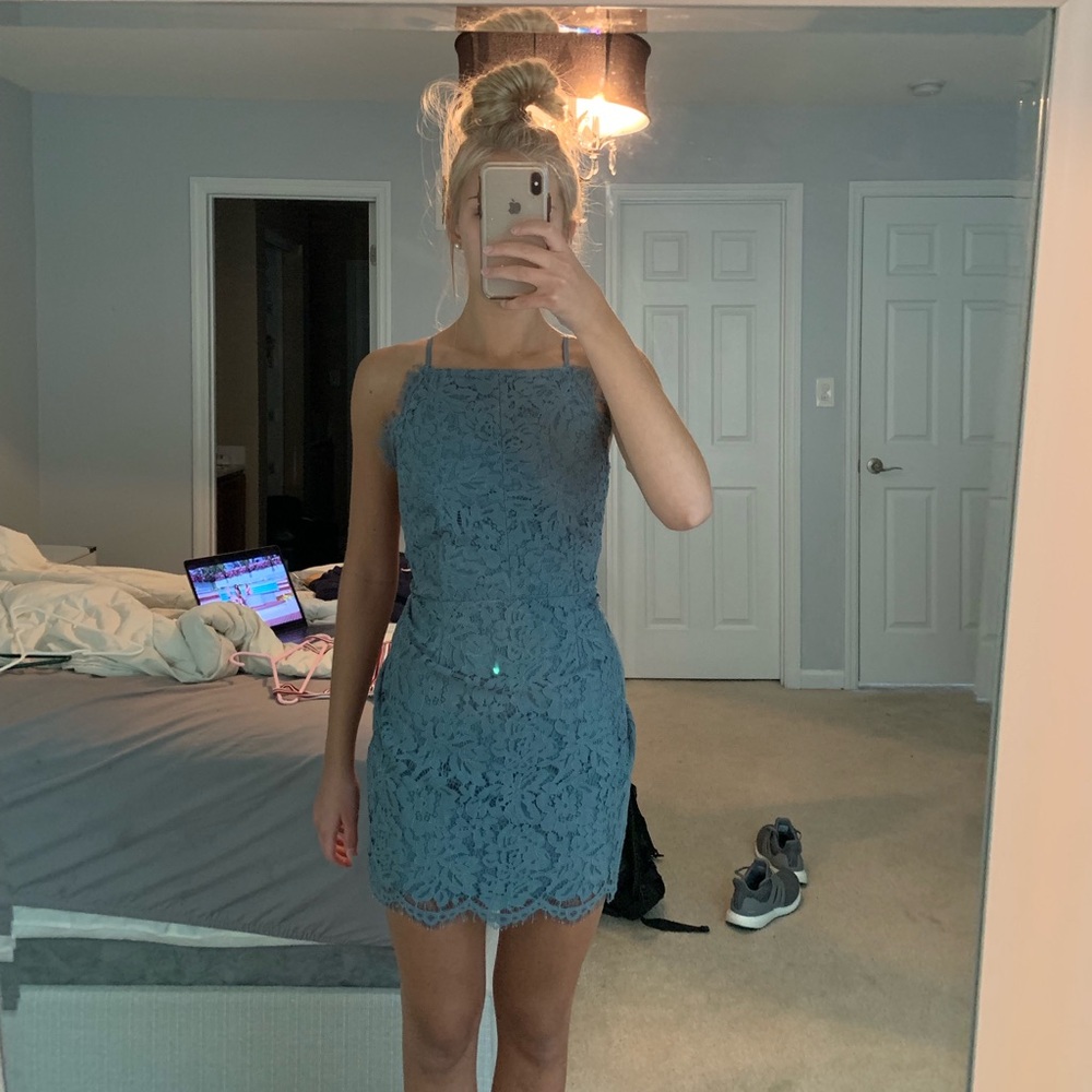 light blue lace bodycon dress